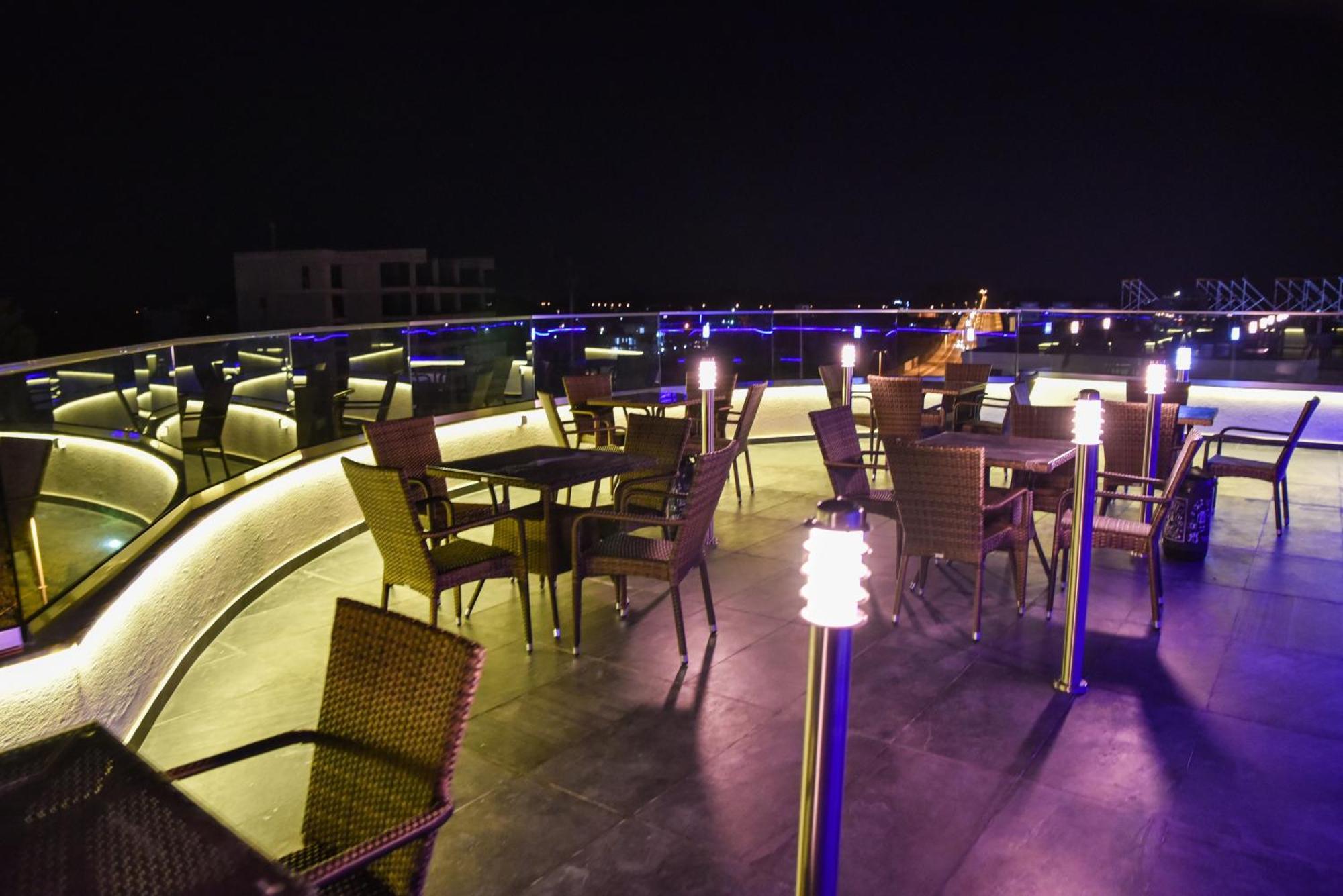 Hotel Evropa Ulcinj Exteriér fotografie