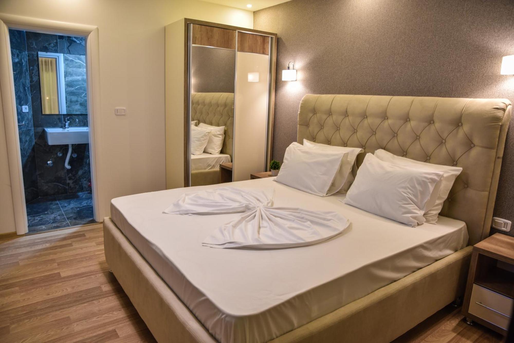 Hotel Evropa Ulcinj Exteriér fotografie
