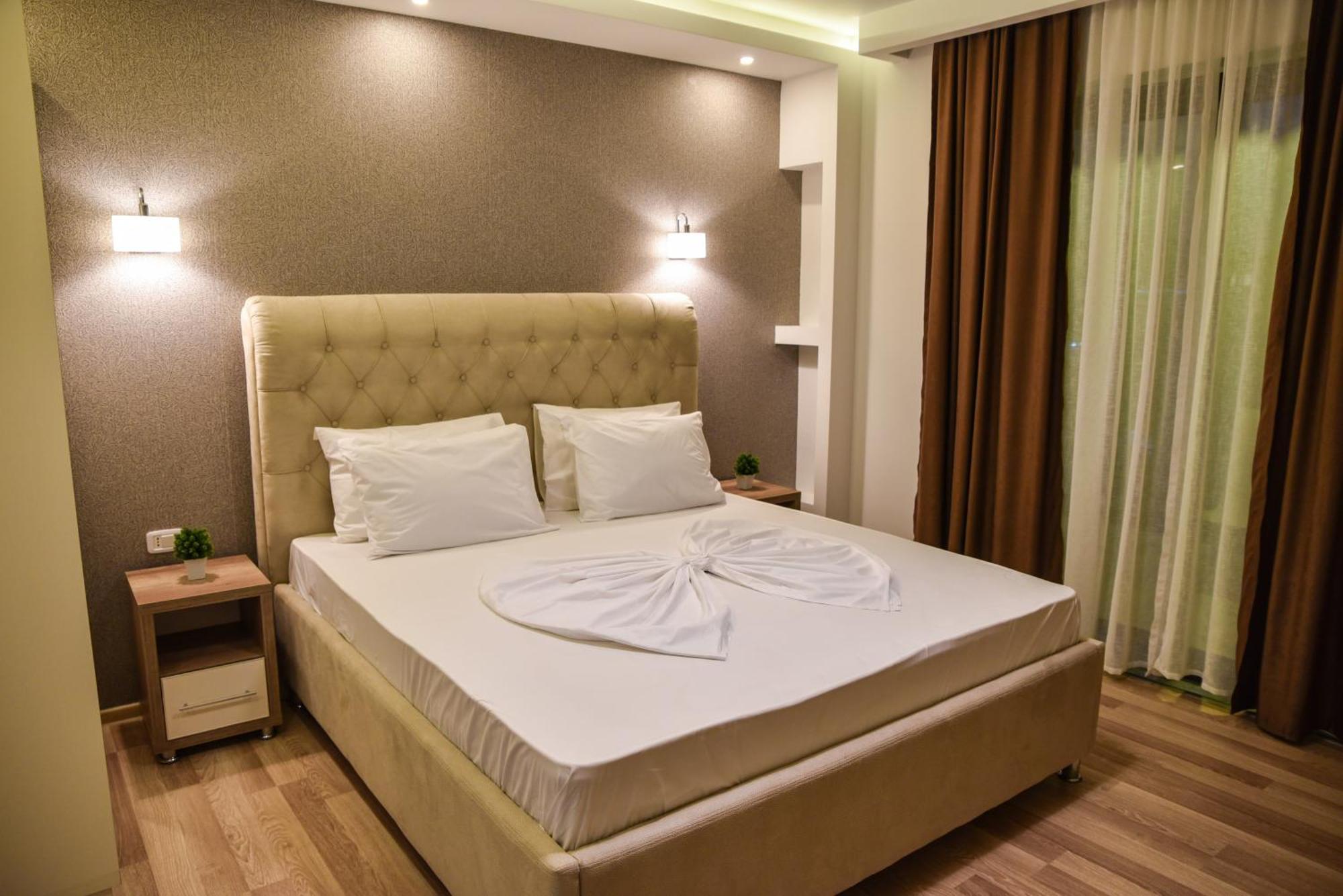 Hotel Evropa Ulcinj Exteriér fotografie