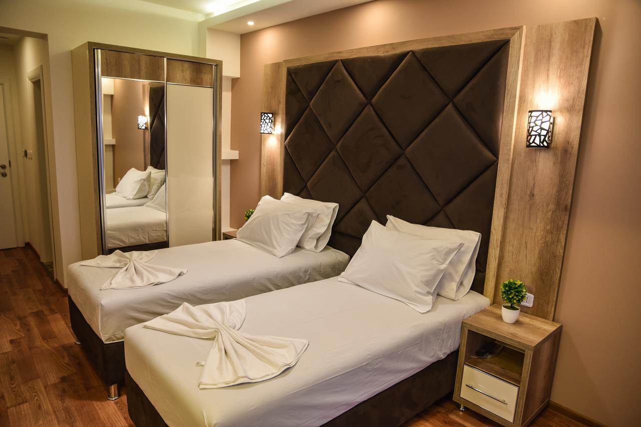 Hotel Evropa Ulcinj Exteriér fotografie