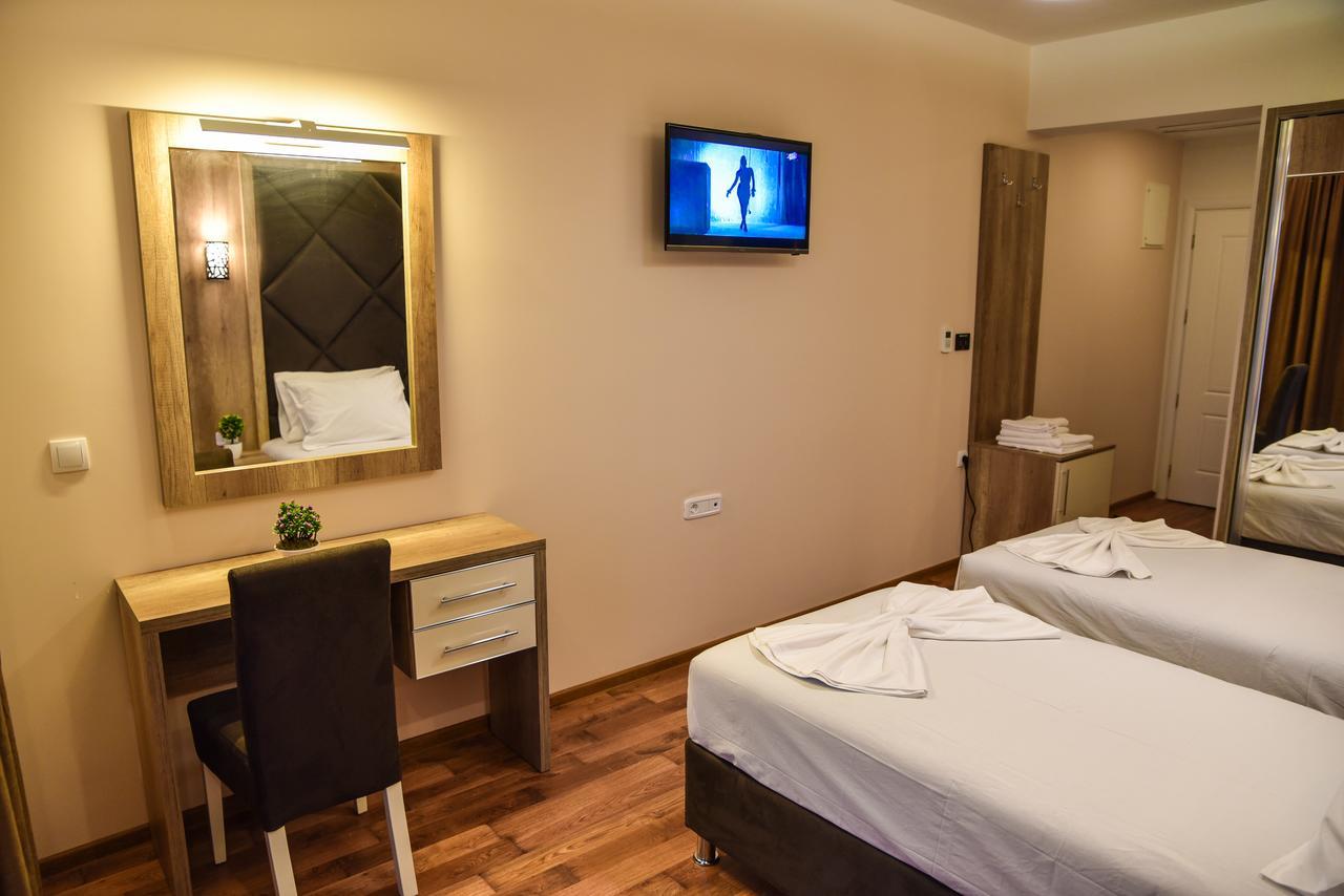 Hotel Evropa Ulcinj Exteriér fotografie