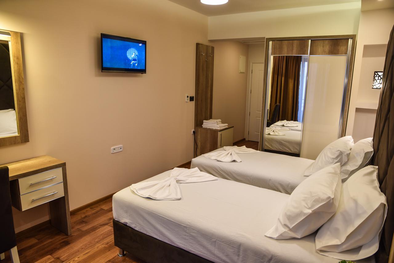 Hotel Evropa Ulcinj Exteriér fotografie